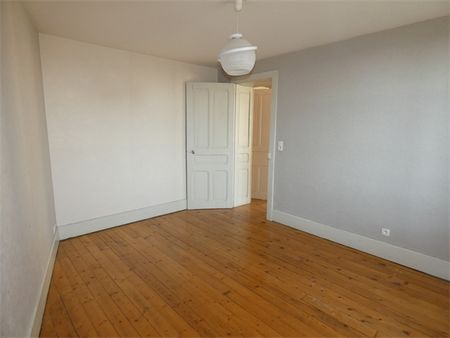 Location Appartement 5 pièces 103m² - Photo 5