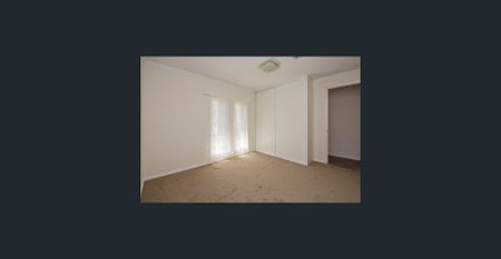 Magnificent 3 Bedroom Home - Photo 3