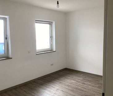 Großzügige helle 2-Zimmer-Wohnung mit Balkon und Terrasse - Photo 1