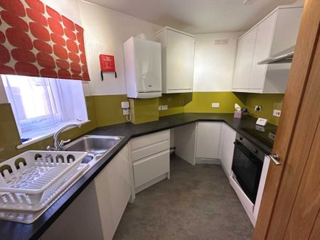 OIRO £1,699 pcm - Available 06/12/2025 - Unfurnished - Photo 5