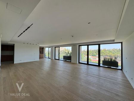 Διαμέρισμα για ενοικίαση Καλλιμάρμαρο (Μετς - Καλλιμάρμαρο) - Photo 2