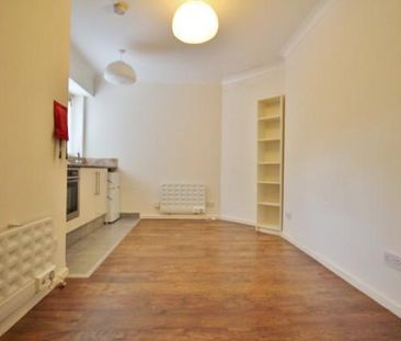 Studio to rent - Photo 6
