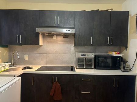 For Lease - 256 Patricia Avenue Unit# Main, Toronto, Ontario - Photo 3