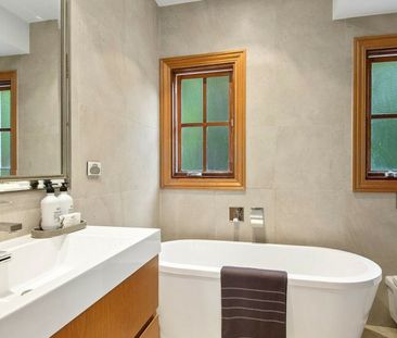 FABULOUS BEACHSIDE HOME!! - Photo 2