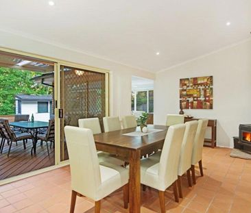 A CLASSIC HOME WITH POOL & MORE! - Photo 4