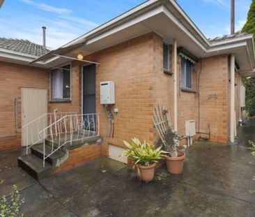 1/9 Iramoo Street, Balwyn - Photo 1