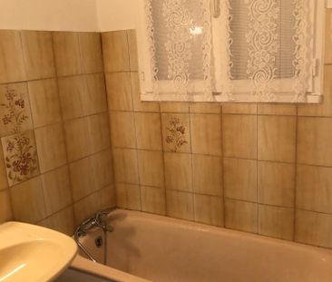 Location Appartement 2 pièces 43m² - Photo 5