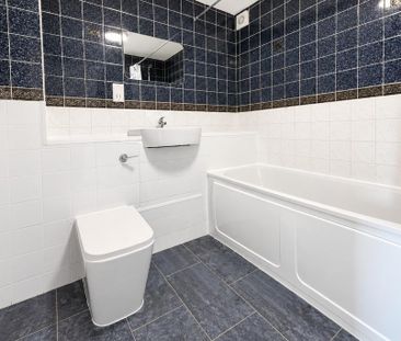 4 bedroom townhouse to rent - Photo 6