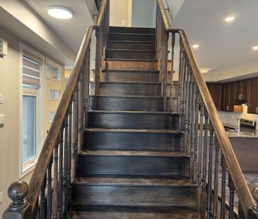 For Lease - 2518 Littlefield Crescent, Oakville, Ontario - Photo 4