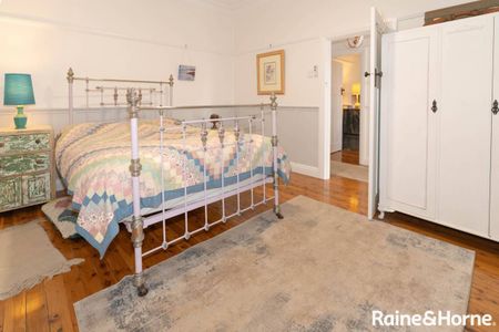 FULLY FURNISHED TURVEY PARK LIVING - Photo 5