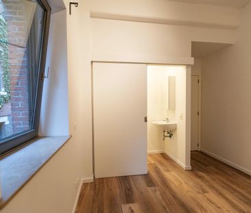Authentiek 2-SLK duplex-appartement met terras in historisch pakhuis - Foto 6