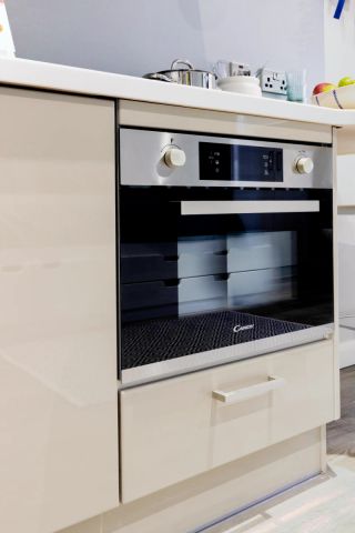 Premier Studio (with dishwasher) - Photo 4