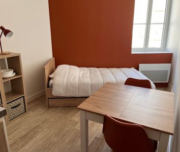 Location Appartement 1 pièce 13m² RUELLE SUR TOUVRE 16600 - Photo 1