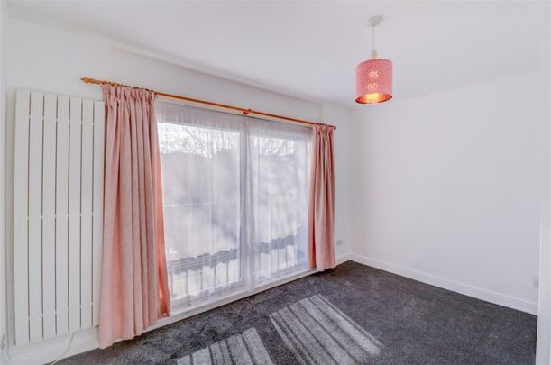 2 BED Flat To rent - Photo 1