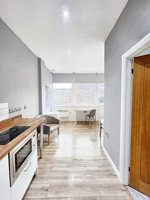 Studio to rent - Photo 1