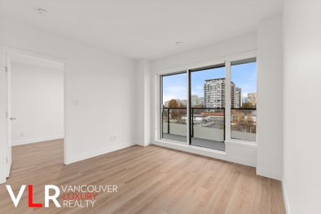 None in Richmond, BC - Photo 5