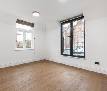 4 bedroom semi-detached house to rent - Photo 6