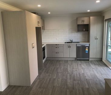 NEW 3 Bedroom + outdoor living. - Photo 1