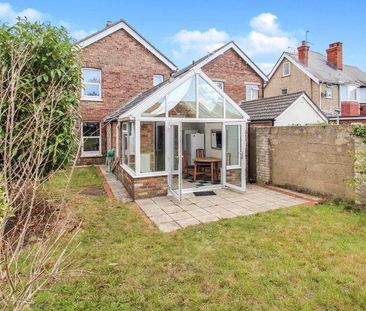 3 bedroom detached house to rent - Photo 4