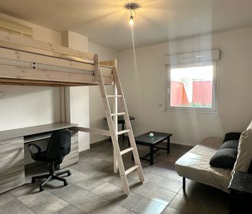 Location Appartement 1 pièce 33m² TOULON 83100 - Photo 2