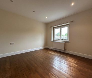 4 bedroom detached house to rent - Photo 4