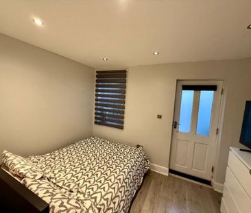 1 bed Maisonette To Let - Photo 1