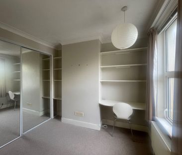 2 Bed Flat, Princes Crescent, BN2 - Photo 5