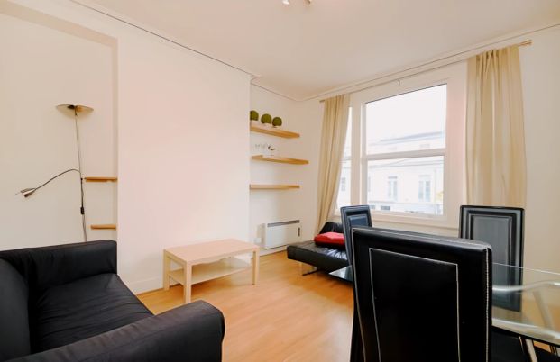 2 Bed 1 Bath, Flat 2, 25 - Photo 1