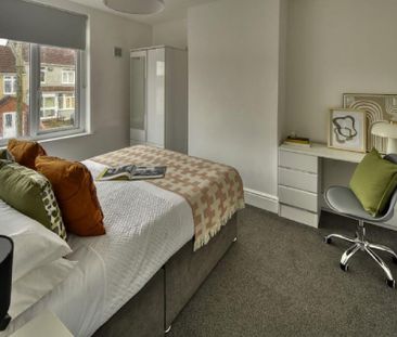 1 bedroom in a house share to rent - Photo 3