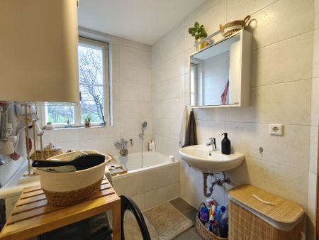 Sanierte, moderne und helle Wohnung mit Parkplatz nahe Zentrum - Photo 4