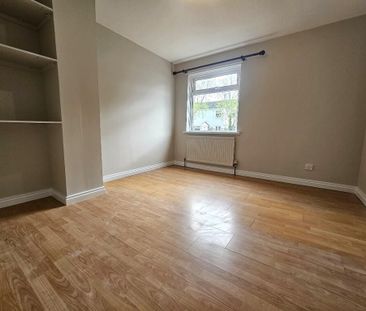 28 Carnbrock Drive, Antrim, BT41 1LH - Photo 1