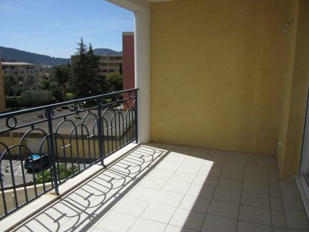 HYERES OUEST - T3 avec garage - Photo 3