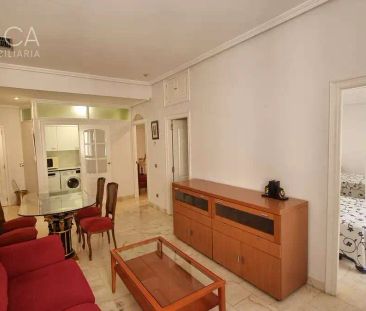 Piso de alquiler en Brocense, 12, Barrio del Centro - Foto 2