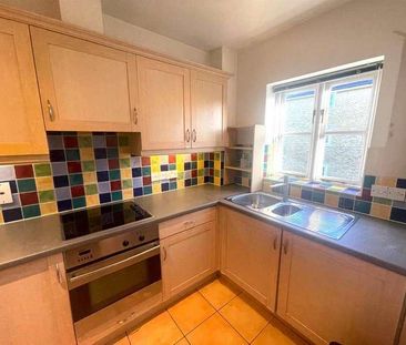 Upton Park, Slough, SL1 - Photo 3