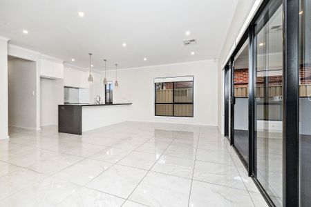 52 Taylors Lane, Mile End. - Photo 2