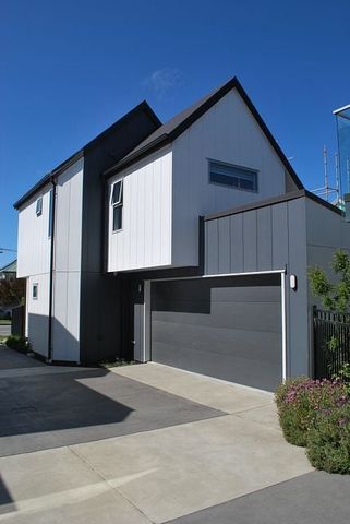 Modern 3BR Townhouse in St Albans - Photo 2