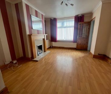 2 bed end of terrace house to rent in Bell Clough Road, Manchester,... - Photo 5