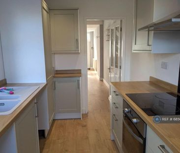 2 bedroom terraced house to rent - Photo 4