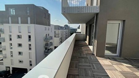 Appartement T4 avec parking, terrasse et cuisine équipée - Résidence LES JARDINS SUSPENDUS - Photo 3