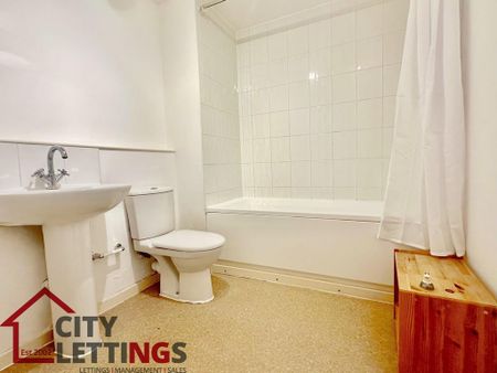 Studio to rent - Photo 4