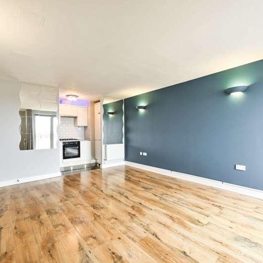 Tideham House, Merbury Close, West Thamesmead, SE28 - Photo 1