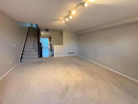 For Lease - 102 Harbourside Drive, Whitby, Ontario - Photo 2