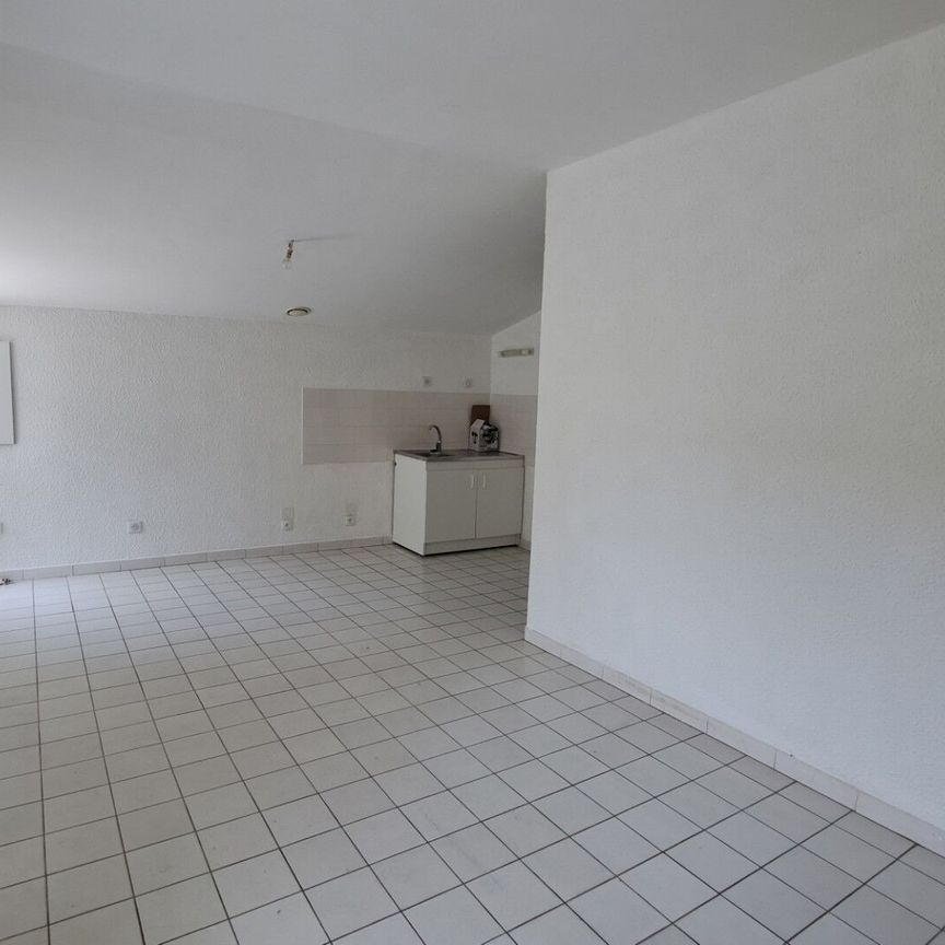 Appartement À Louer 1 Pièce , 35 M² - Photo 1