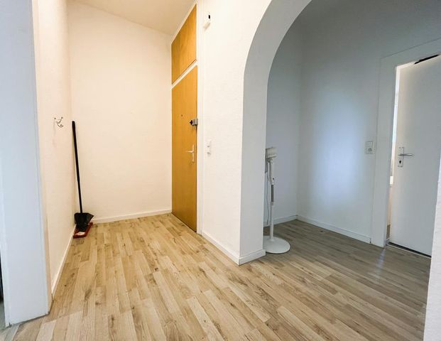 großzügige 2 Zimmer Wohnung mit Balkon – WG - geeignet - Foto 1