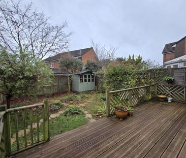 4 bedroom semi-detached house to rent - Photo 5