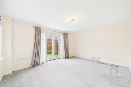 4 bedroom semi-detached house to rent - Photo 2