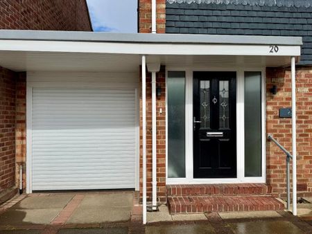 3 bedroom semi-detached house to rent - Photo 5
