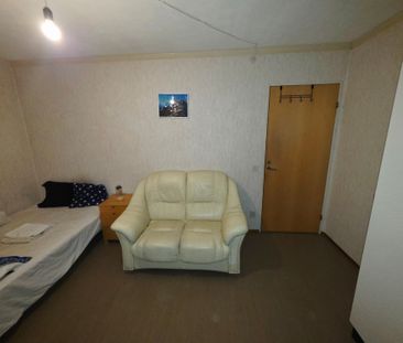 Kaskögatan, Kista - Photo 1