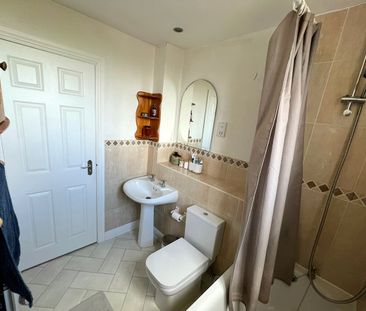 Room in a Shared Flat, Sir Cyril Black Way, SW19 - Photo 5