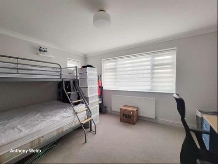 Berry Close, Winchmore Hill, N21 - Photo 4